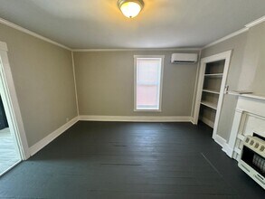 114 W Main St in Carlisle, KY - Building Photo - Building Photo