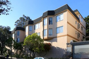 370 Monterey Blvd Apartments