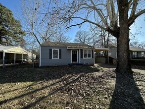 114 Ave H in Hooks, TX - Building Photo - Building Photo