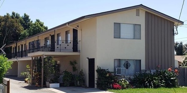 9454 Olive St in Bellflower, CA - Foto de edificio