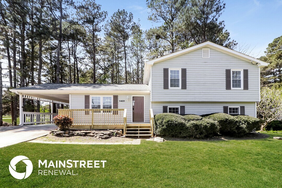 1401 Timbercrest Dr in Lawrenceville, GA - Building Photo