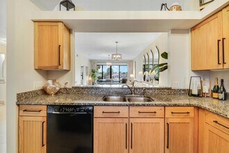 370 Golfview Rd, Unit 202 in North Palm Beach, FL - Building Photo - Building Photo