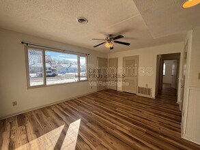 1008 E Fischer St in Kokomo, IN - Foto de edificio - Building Photo