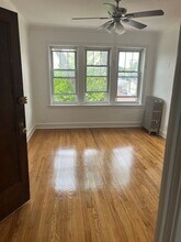 2609 N Lavergne Ave in Chicago, IL - Building Photo - Building Photo
