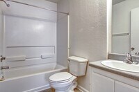 Hallmark at Timberlake Apartments photo'