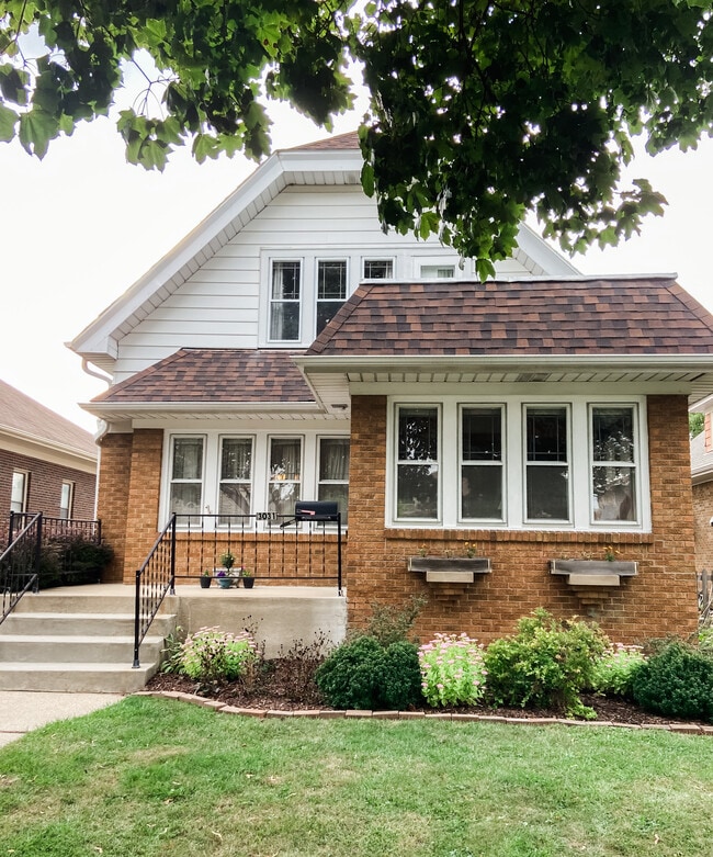 property at 3031 S 44th St