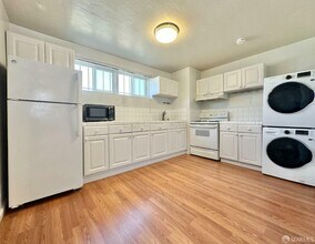 1001 Sloat Blvd in San Francisco, CA - Building Photo - Building Photo