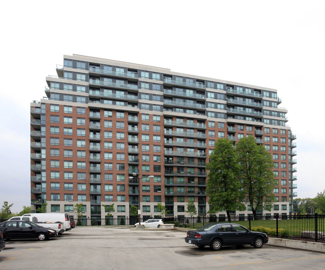 Royal York Grand in Toronto, ON - Building Photo - Building Photo