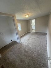 1331 Race St in Zanesville, OH - Building Photo - Building Photo