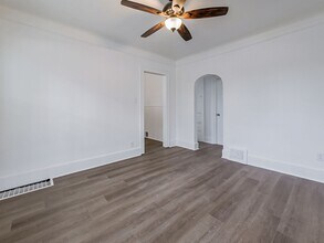 23560 Stewart Ave in Warren, MI - Building Photo - Building Photo