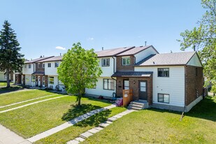10 Mcblane in Red Deer, AB - Building Photo