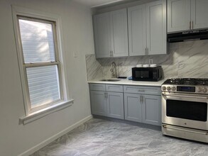 107-31 93rd St in Queens, NY - Building Photo - Building Photo