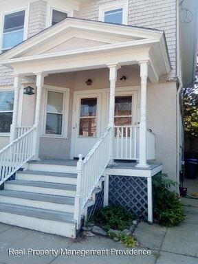 143 Irving Ave in Providence, RI - Building Photo