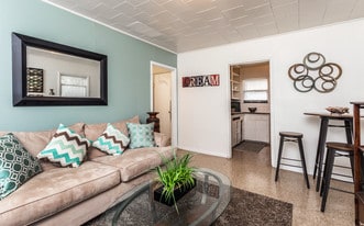 Highland Hills in San Antonio, TX - Building Photo