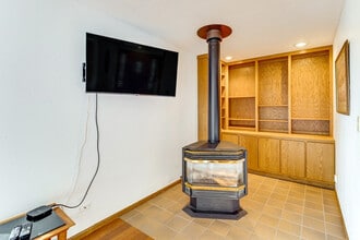 902 Paiute Pl, Unit SI ID1386170P in La Conner, WA - Building Photo - Building Photo