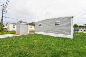 2108 Ixora Ct in Naples, FL - Building Photo - Building Photo