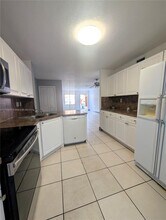 2485 W 76th St-Unit -109 in Hialeah, FL - Building Photo - Building Photo