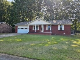 1302 Stafford Dr in Paragould, AR - Building Photo