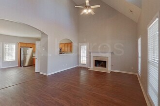 198 Mitchell Dr in Hiram, GA - Foto de edificio - Building Photo