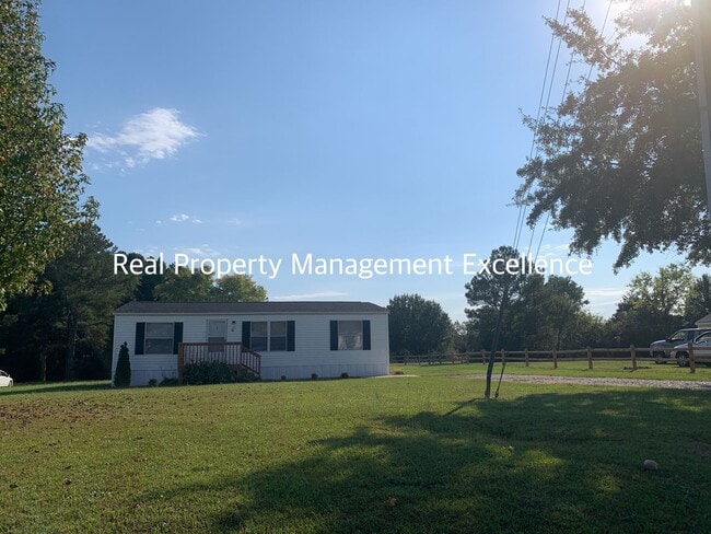 649 Norris Rd in Clayton, NC - Building Photo - Building Photo