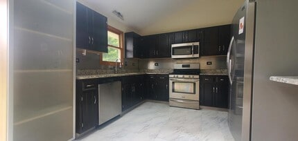 1409 Gilray Dr in Joliet, IL - Building Photo - Building Photo