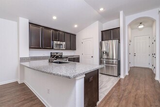 425 Drystone Trail in Liberty Hill, TX - Foto de edificio - Building Photo