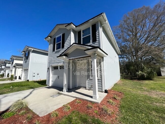 689 Melba St in Jacksonville, FL - Building Photo - Building Photo