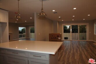 936 Chehalem Rd in La Canada Flintridge, CA - Building Photo - Building Photo