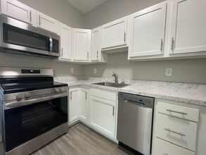 1309 Watts St in Charleston, WV - Building Photo - Building Photo