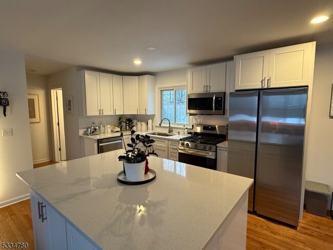 130 Hillcrest Ave in Morristown, NJ - Building Photo - Building Photo