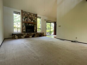 22347 McClellan Rd in Cupertino, CA - Building Photo - Building Photo