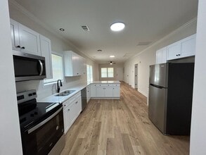 186 Stanelle Dr in Athens, GA - Building Photo - Building Photo