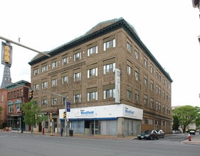 Columbus Apartments in Westfield, MA - Foto de edificio - Building Photo