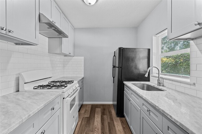 property at 2324 Cedar Dr