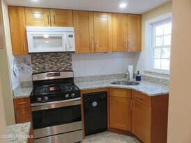 403 2nd Ave in Long Branch, NJ - Building Photo