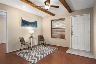 1624 Aquarena Springs Dr in San Marcos, TX - Building Photo - Building Photo