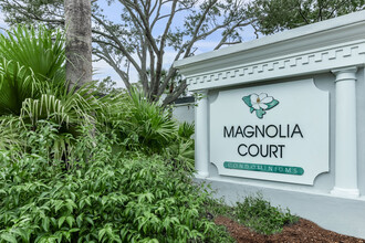 Magnolia Court in Orlando, FL - Building Photo - Building Photo