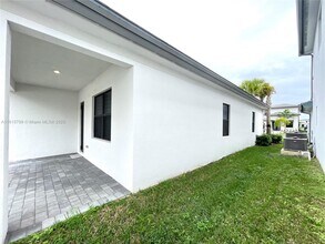 4506 SW 174th Ave in Miramar, FL - Building Photo - Building Photo
