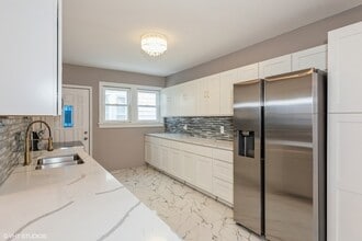 11252 S Normal Ave in Chicago, IL - Building Photo - Building Photo