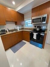 2100 SW 31st Ave in Miami, FL - Building Photo - Building Photo