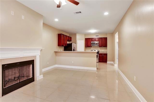 83 Carriage Ln in Destrehan, LA - Building Photo - Building Photo