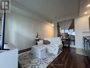 2221-165 Legion Rd N in Toronto, ON - Building Photo - Building Photo