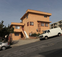 1040 Figueroa Ter in Los Angeles, CA - Foto de edificio - Building Photo