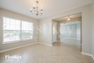 2029 NW 4th St in Cape Coral, FL - Foto de edificio - Building Photo