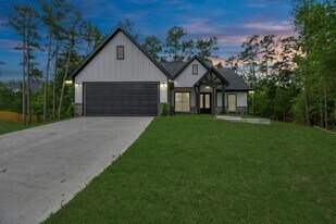 12163 La Salle River Rd in Conroe, TX - Building Photo