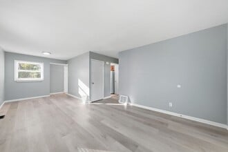 224 Cameron Rd in St. Louis, MO - Building Photo - Building Photo