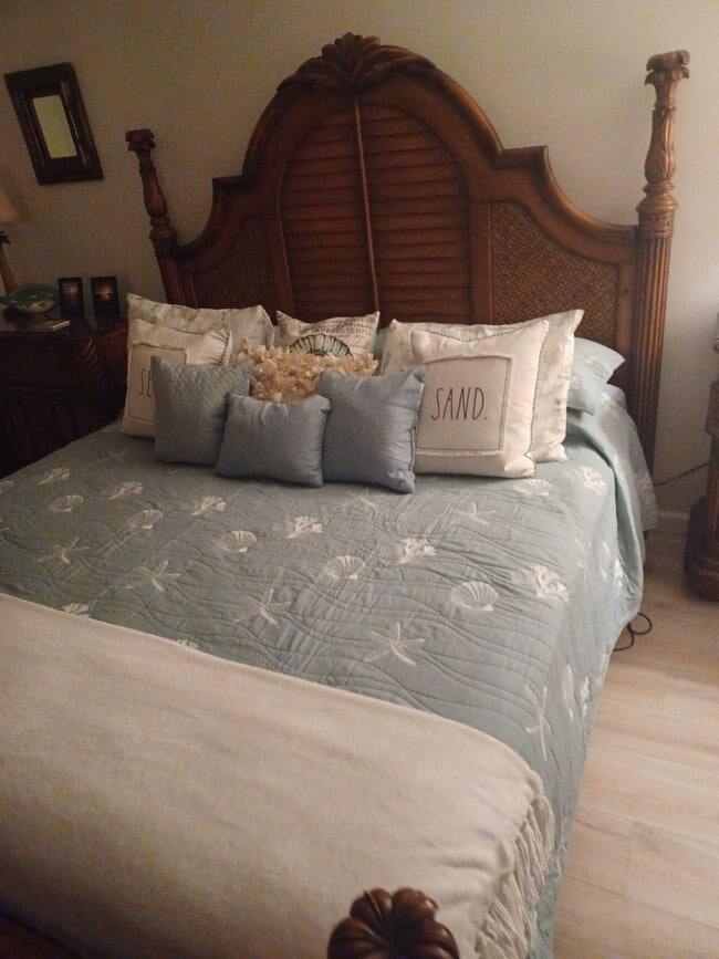 9940 47th Ave N, Unit 309 in St. Petersburg, FL - Foto de edificio - Building Photo