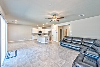 12756 Battista Ln in Henderson, NV - Building Photo - Building Photo