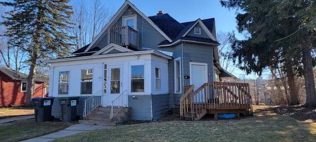 315 Chippewa St in Eau Claire, WI - Foto de edificio - Building Photo