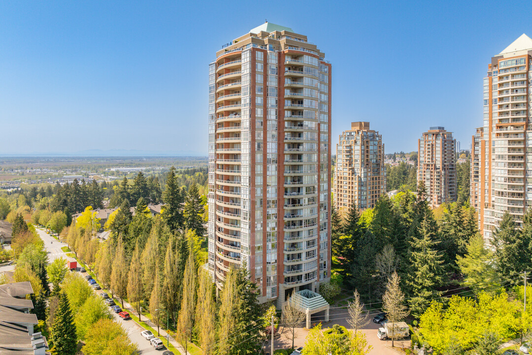 Savoy Carlton in Burnaby, BC - Building Photo